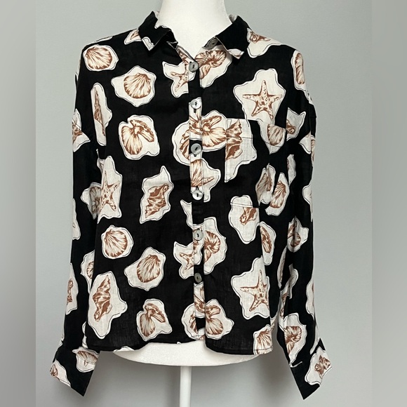 Nicole Miller Tops - Nicole Miller Women’s Long‎ sleeve 100% Linen Size M Button Front Shell Top